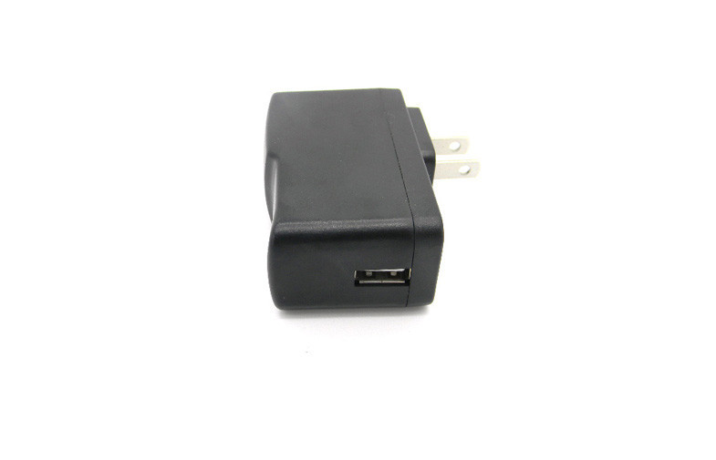 PC / Smartphone için 5V 2A Evrensel USB Seyahat Şarj Cihazı Sabit Voltajlı AB Fişi