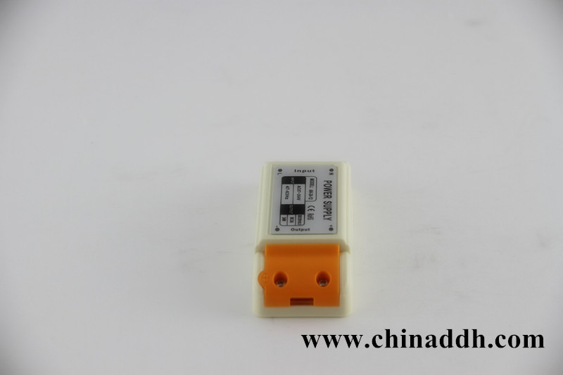 Pfc&amp;gt; 0.95 ile Plastik Kasa 24W Triac Dim edilebilir LED Driver