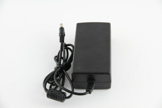Taşınabilir Ayarlı Gerilim AC DC Güç Adaptörü 60W AC 110V - 220V, 12 Volt Güç Adaptörü