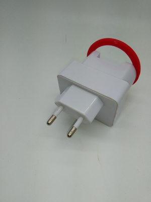 EU Takı 2000mA Seyahat Taşınabilir Şarj Cihazı Evrensel IPhone 4g / 4s için