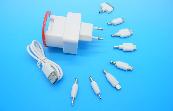 Akıllı Telefonlar / Tablet / IPhone için 5V 2000mA Evrensel USB Seyahat Şarj Cihazı
