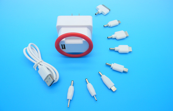FCC Bölüm 15 Sınıf B Evrensel USB Seyahat Şarj Aleti Akıllı Telefonlar için 5V 10W CE