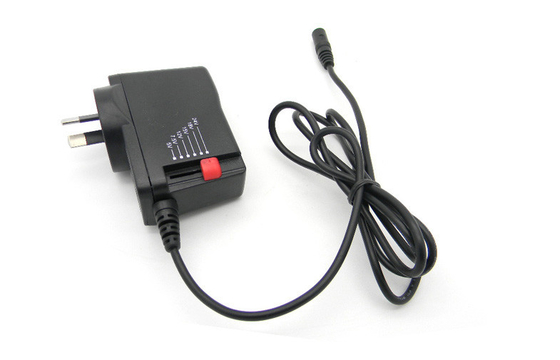 SAA Tak 3-12V Akım 1000mA Evrensel Duvara Montajlı AC Adaptörü 8 DC İpucu