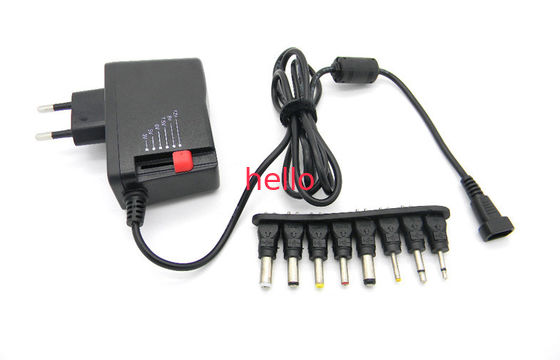 6 DC İpuçları 2500mA Evrensel Ayarlanabilir Gerilim 3-12V AC DC Güç Adaptörü