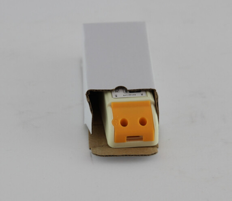 Geniş uygulama 1A MINI 80 * 32 * 22mm Plastik kutu 12V DC LED Güç kaynağı