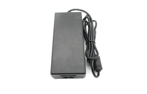 Elektrik Masaüstü Anahtarlama Güç Kaynağı / Harici 12V 5A Adaptör