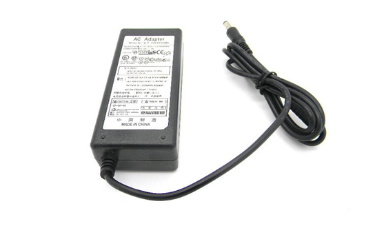 24V 3A Masaüstü Anahtarlama Güç Adaptörü Elektronik / Yazıcı Makinesi Şarj Cihazı için