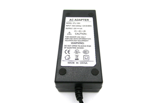 Hi-pot 12V 4A Masaüstü DC Güç Kaynağı FCC Bölüm 15 Class B Güvenlik Kameraları için