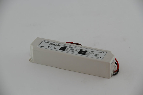 Sugeçirmez IP67 60W Sabit Voltajlı LED Sürücü 120V AC, İzoleli Plastik Kasa