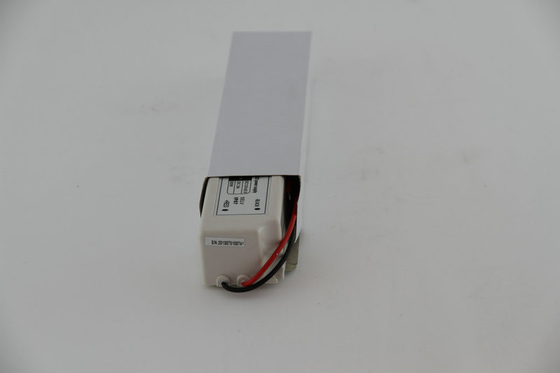 Sugeçirmez IP67 60W Sabit Voltajlı LED Sürücü 120V AC, İzoleli Plastik Kasa