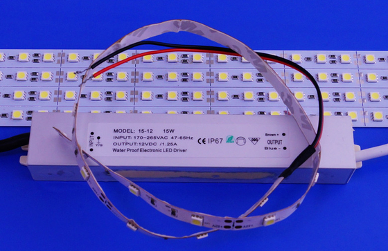 Led Şeritler, Dekoratif Aydınlatma için 15W 12vdc Açık Led Sabit Voltaj Sürücüsü