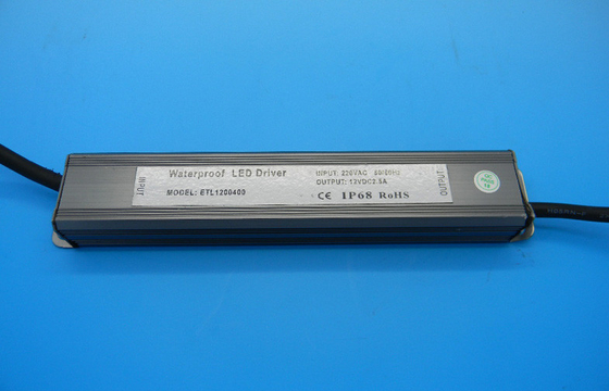 Transformatör güç kaynağı 30W12V LED Su Geçirmez Sürücü CE RoHS ile FCC Bölüm 15B IP68