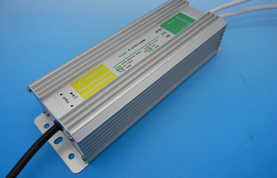 150W Su geçirmez LED Güç Kaynağı 12V FCC Bölüm 15 CE RoHS