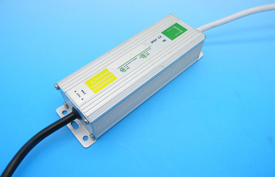 Yüksek Verimlilik 30W su geçirmez güç kaynağı LED Işık için EMC IP67 Sabit Akım 12V