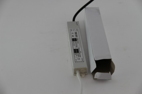 12 V DC Suya Dayanıklı LED Sürücü