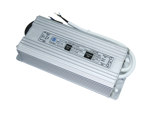 Taşınabilir 24 V DC 60W Suya Dayanıklı LED Sürücü Güç Kaynağı Platin Kasa, EN55022 Sınıf A