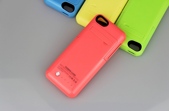 IPhone Çok Renkli İnce iPhone Pil Kılıfı 2200mAh Pil Gücü Paketi 5