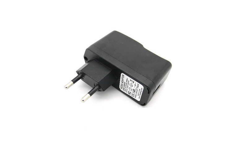AC100-240V Evrensel USB Seyahat Şarj Cihazı
